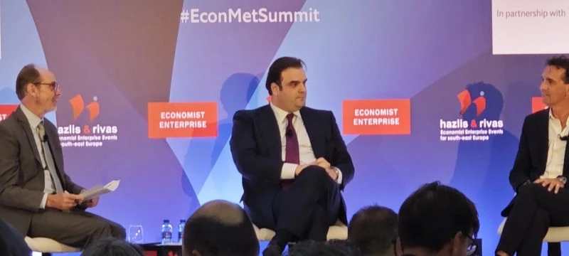 Στη σύνοδο του Economist στη Θεσσαλονίκη · 12